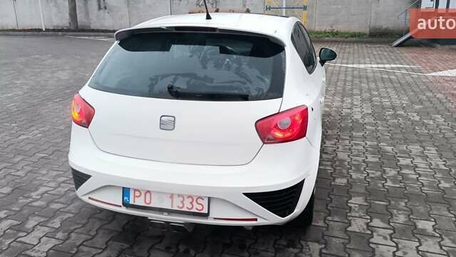 Белый Сеат Ибица, объемом двигателя 1.39 л и пробегом 197 тыс. км за 5000 $, фото 38 на Automoto.ua