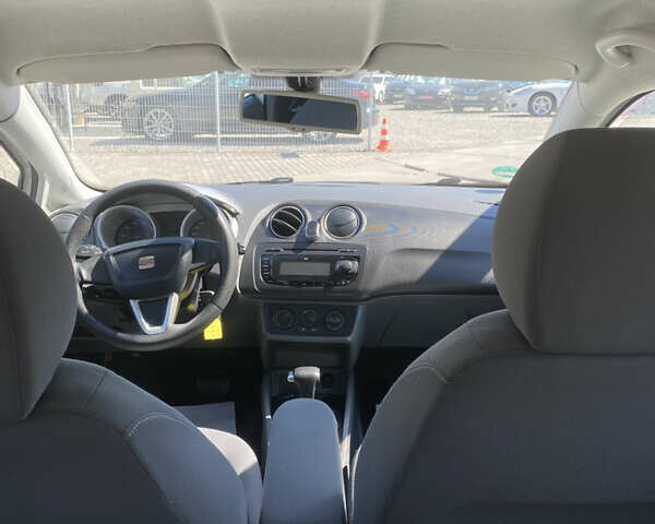 Білий Сеат Ibiza, об'ємом двигуна 1.6 л та пробігом 213 тис. км за 7500 $, фото 4 на Automoto.ua