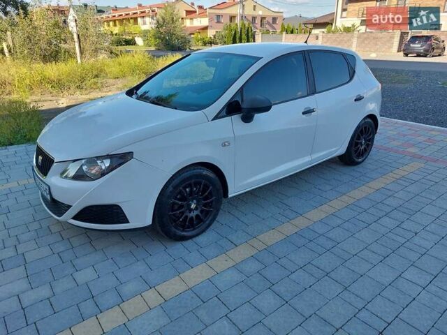 Білий Сеат Ibiza, об'ємом двигуна 1.39 л та пробігом 203 тис. км за 4500 $, фото 1 на Automoto.ua