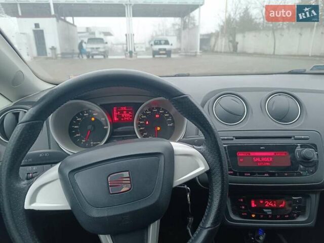 Белый Сеат Ибица, объемом двигателя 1.39 л и пробегом 197 тыс. км за 5000 $, фото 11 на Automoto.ua