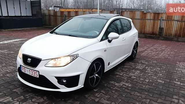 Белый Сеат Ибица, объемом двигателя 1.39 л и пробегом 197 тыс. км за 5000 $, фото 13 на Automoto.ua