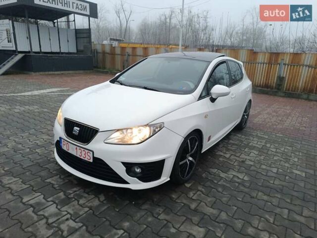 Белый Сеат Ибица, объемом двигателя 1.39 л и пробегом 197 тыс. км за 5000 $, фото 24 на Automoto.ua