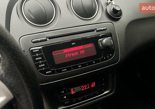 Белый Сеат Ибица, объемом двигателя 1.6 л и пробегом 203 тыс. км за 6500 $, фото 10 на Automoto.ua