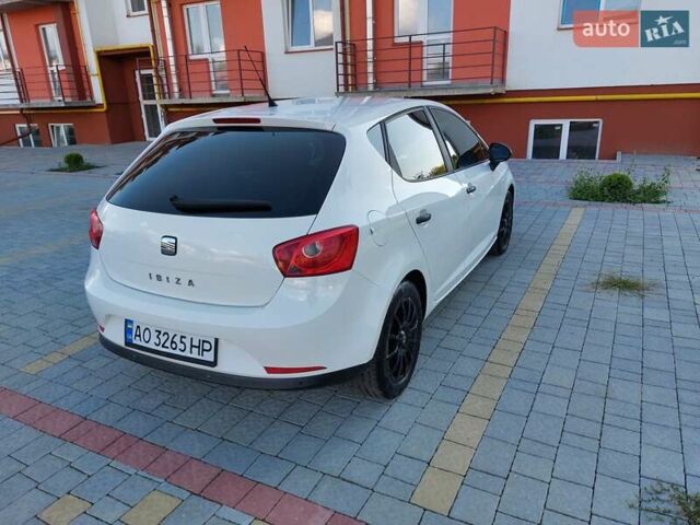 Білий Сеат Ibiza, об'ємом двигуна 1.39 л та пробігом 203 тис. км за 4500 $, фото 5 на Automoto.ua