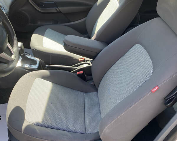 Білий Сеат Ibiza, об'ємом двигуна 1.6 л та пробігом 213 тис. км за 7500 $, фото 8 на Automoto.ua
