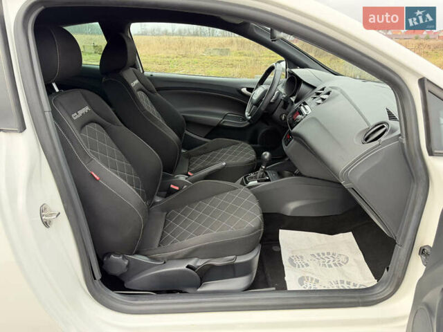 Белый Сеат Ибица, объемом двигателя 1.4 л и пробегом 198 тыс. км за 8111 $, фото 61 на Automoto.ua