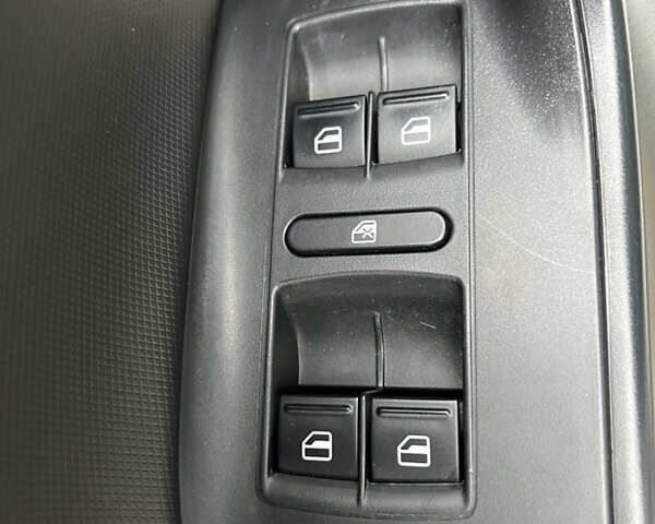 Білий Сеат Ibiza, об'ємом двигуна 1.4 л та пробігом 202 тис. км за 7800 $, фото 41 на Automoto.ua