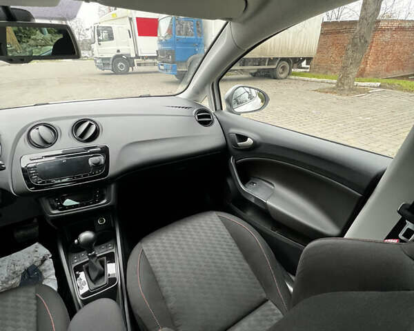 Білий Сеат Ibiza, об'ємом двигуна 1.4 л та пробігом 202 тис. км за 7800 $, фото 37 на Automoto.ua