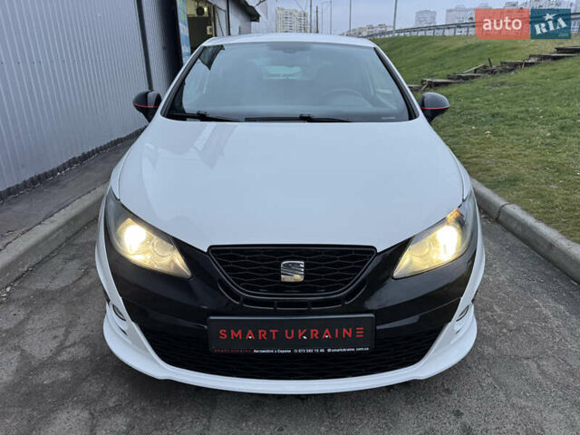Белый Сеат Ибица, объемом двигателя 1.4 л и пробегом 187 тыс. км за 8550 $, фото 4 на Automoto.ua