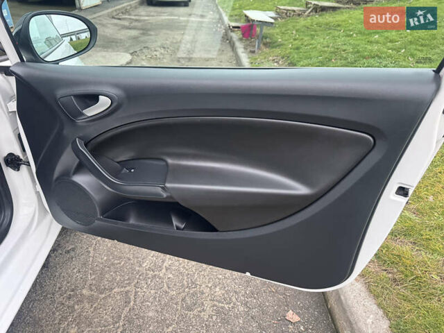 Белый Сеат Ибица, объемом двигателя 1.4 л и пробегом 187 тыс. км за 8550 $, фото 21 на Automoto.ua