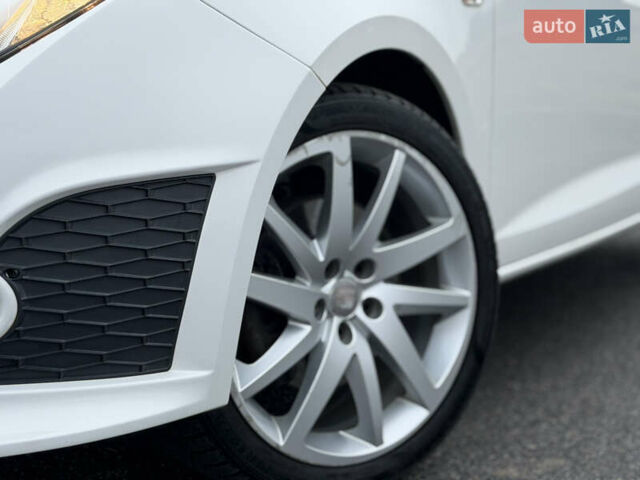 Белый Сеат Ибица, объемом двигателя 1.4 л и пробегом 198 тыс. км за 8111 $, фото 21 на Automoto.ua