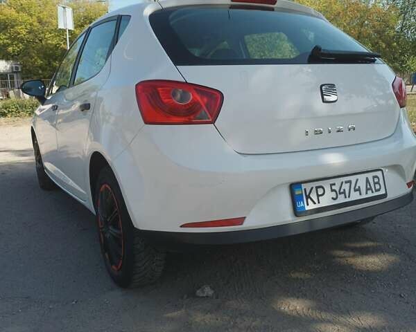 Білий Сеат Ibiza, об'ємом двигуна 1.2 л та пробігом 232 тис. км за 5400 $, фото 7 на Automoto.ua