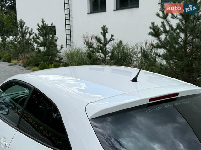 Сеат Ибица 2010 в Луцке на Automoto.ua Белый Сеат Ибица, объемом двигателя 1.4 л и пробегом 197 тыс. км за 7300 $, фото 9 на Automoto.ua