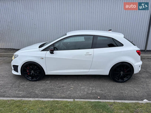 Белый Сеат Ибица, объемом двигателя 1.4 л и пробегом 187 тыс. км за 8550 $, фото 6 на Automoto.ua