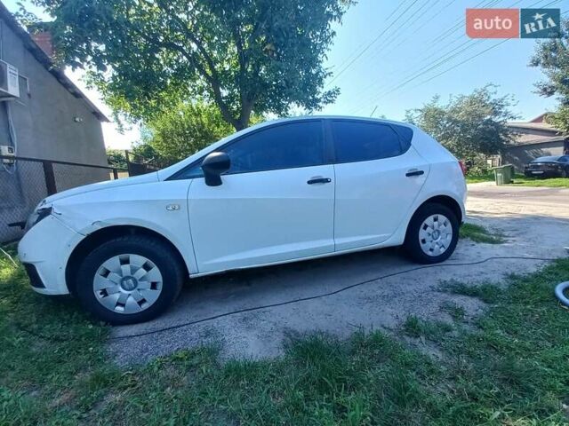 Белый Сеат Ибица, объемом двигателя 1.39 л и пробегом 178 тыс. км за 4500 $, фото 5 на Automoto.ua