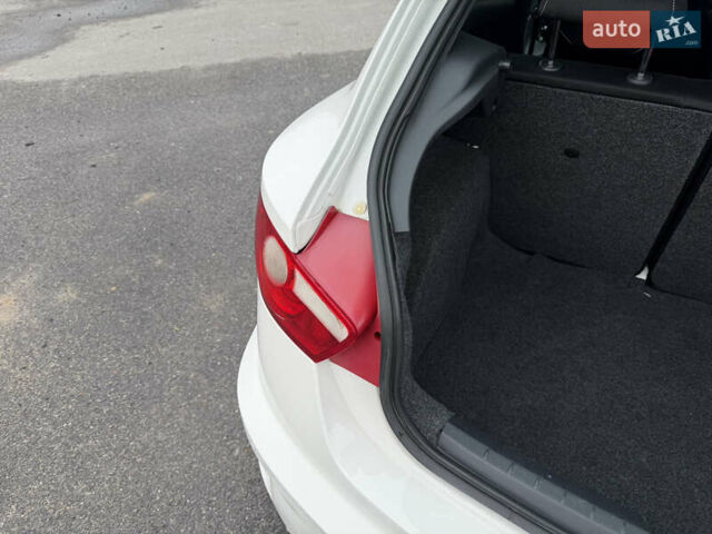 Белый Сеат Ибица, объемом двигателя 1.4 л и пробегом 198 тыс. км за 8111 $, фото 68 на Automoto.ua