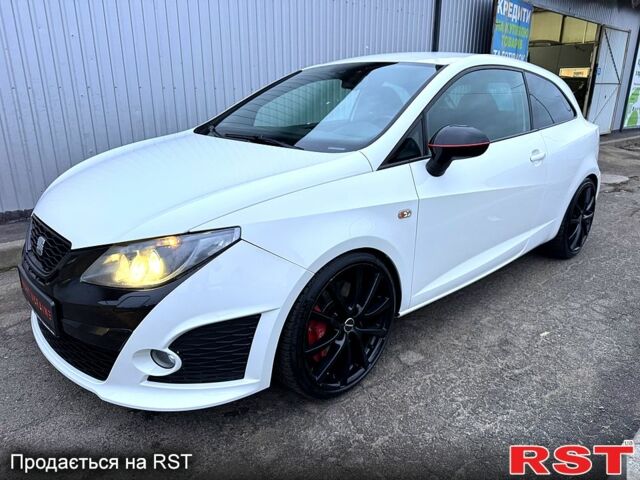 Белый Сеат Ибица, объемом двигателя 1.4 л и пробегом 187 тыс. км за 8550 $, фото 1 на Automoto.ua