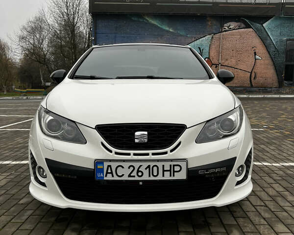 Білий Сеат Ibiza, об'ємом двигуна 1.4 л та пробігом 193 тис. км за 8500 $, фото 4 на Automoto.ua