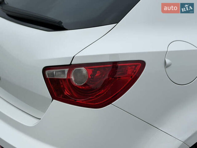 Белый Сеат Ибица, объемом двигателя 1.4 л и пробегом 198 тыс. км за 8111 $, фото 9 на Automoto.ua