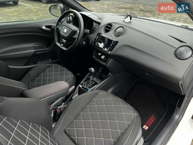 Білий Сеат Ibiza, об'ємом двигуна 1.4 л та пробігом 193 тис. км за 8500 $, фото 29 на Automoto.ua