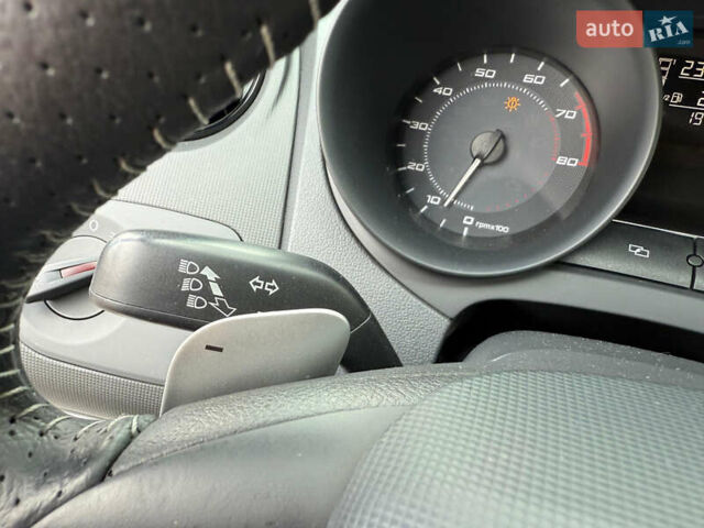 Сеат Ибица 2010 в Луцке на Automoto.ua Белый Сеат Ибица, объемом двигателя 1.4 л и пробегом 197 тыс. км за 7300 $, фото 25 на Automoto.ua