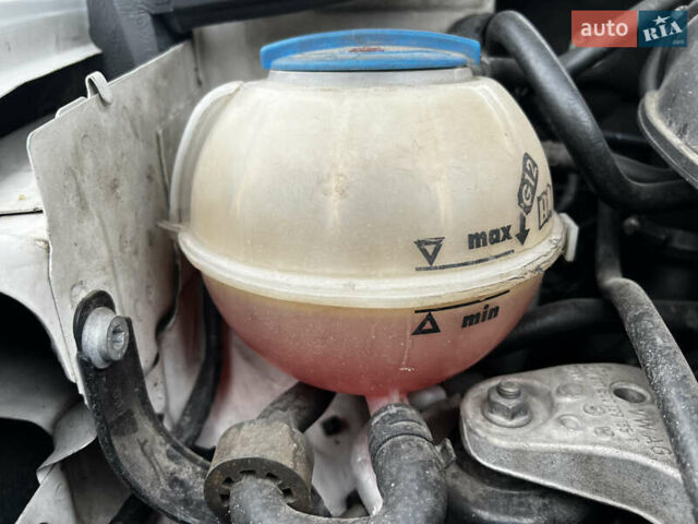 Білий Сеат Ibiza, об'ємом двигуна 1.4 л та пробігом 193 тис. км за 8500 $, фото 56 на Automoto.ua