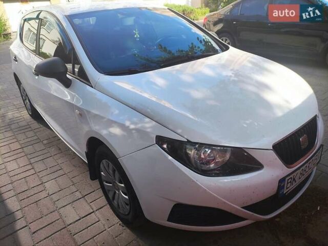 Білий Сеат Ibiza, об'ємом двигуна 1.39 л та пробігом 120 тис. км за 5500 $, фото 2 на Automoto.ua