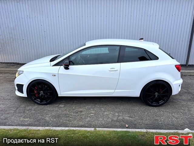 Белый Сеат Ибица, объемом двигателя 1.4 л и пробегом 187 тыс. км за 8550 $, фото 3 на Automoto.ua