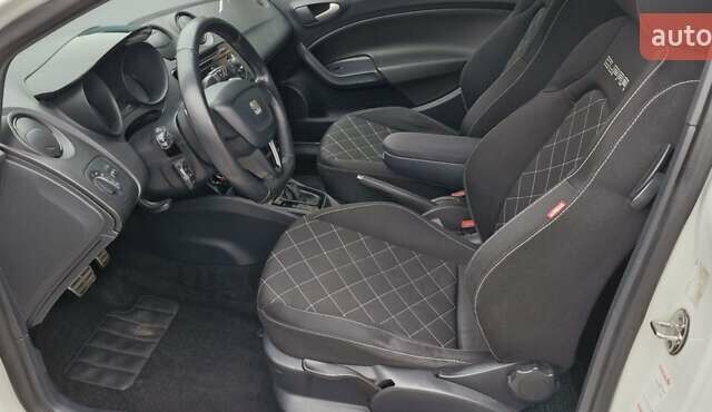 Білий Сеат Ibiza, об'ємом двигуна 1.39 л та пробігом 194 тис. км за 7300 $, фото 16 на Automoto.ua