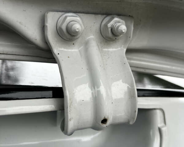 Білий Сеат Ibiza, об'ємом двигуна 1.4 л та пробігом 193 тис. км за 8500 $, фото 53 на Automoto.ua