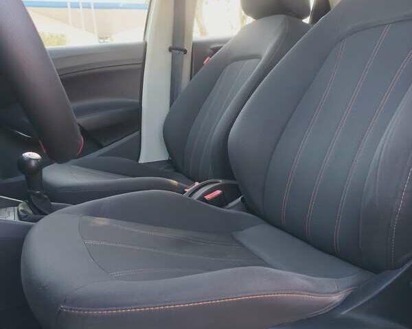 Білий Сеат Ibiza, об'ємом двигуна 1.2 л та пробігом 232 тис. км за 5400 $, фото 16 на Automoto.ua