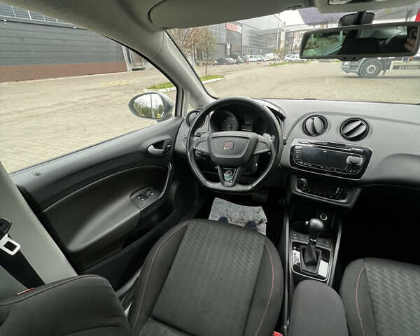 Білий Сеат Ibiza, об'ємом двигуна 1.4 л та пробігом 202 тис. км за 7800 $, фото 38 на Automoto.ua