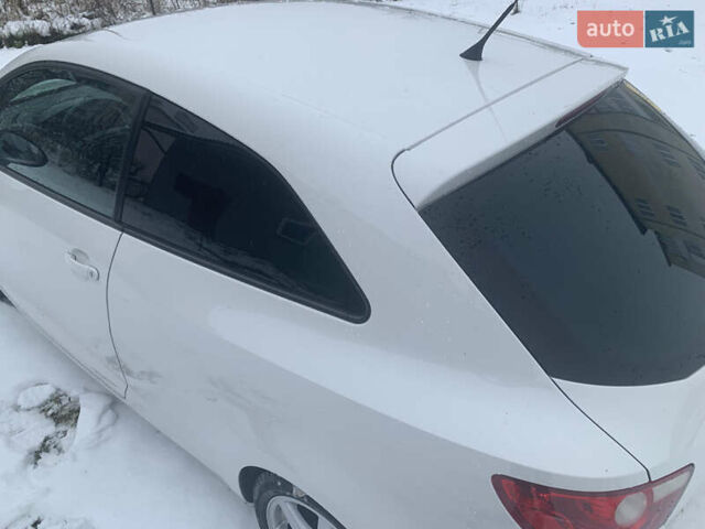 Белый Сеат Ибица, объемом двигателя 1.4 л и пробегом 183 тыс. км за 6500 $, фото 3 на Automoto.ua