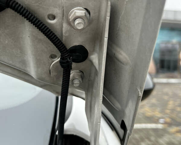 Білий Сеат Ibiza, об'ємом двигуна 1.4 л та пробігом 193 тис. км за 8500 $, фото 58 на Automoto.ua