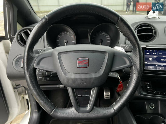 Білий Сеат Ibiza, об'ємом двигуна 1.4 л та пробігом 193 тис. км за 8500 $, фото 40 на Automoto.ua