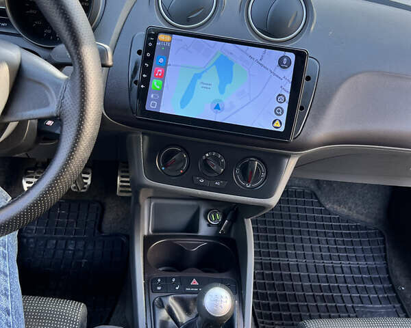 Білий Сеат Ibiza, об'ємом двигуна 1.39 л та пробігом 99 тис. км за 3900 $, фото 31 на Automoto.ua