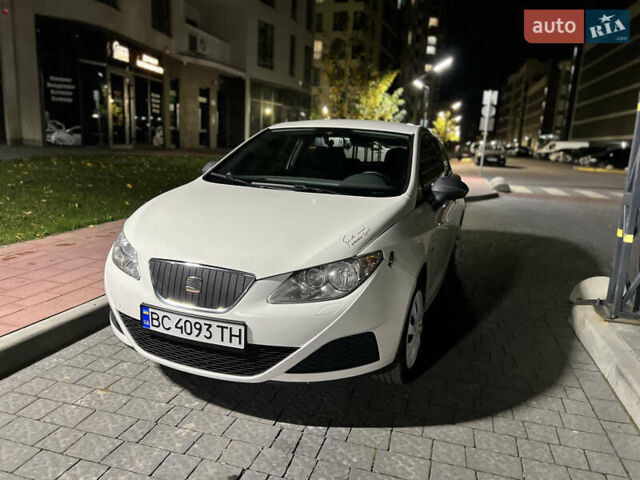 Білий Сеат Ibiza, об'ємом двигуна 1.39 л та пробігом 99 тис. км за 3900 $, фото 58 на Automoto.ua