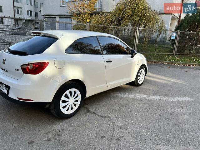 Білий Сеат Ibiza, об'ємом двигуна 1.39 л та пробігом 99 тис. км за 3900 $, фото 5 на Automoto.ua
