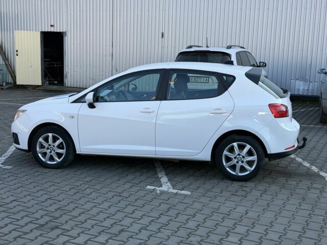 Белый Сеат Ибица, объемом двигателя 1.2 л и пробегом 220 тыс. км за 4999 $, фото 6 на Automoto.ua