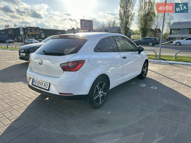 Белый Сеат Ибица, объемом двигателя 1.4 л и пробегом 177 тыс. км за 5100 $, фото 2 на Automoto.ua