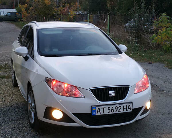 Белый Сеат Ибица, объемом двигателя 1.6 л и пробегом 235 тыс. км за 6450 $, фото 2 на Automoto.ua