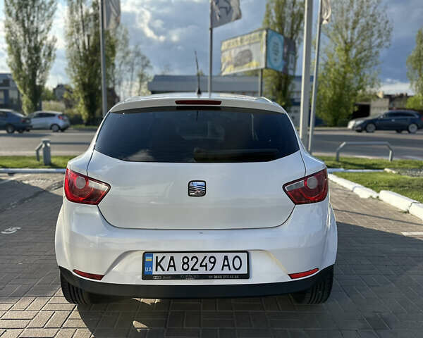 Белый Сеат Ибица, объемом двигателя 1.4 л и пробегом 177 тыс. км за 5100 $, фото 1 на Automoto.ua
