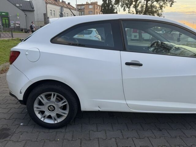 Білий Сеат Ibiza, об'ємом двигуна 1.2 л та пробігом 215 тис. км за 2499 $, фото 8 на Automoto.ua