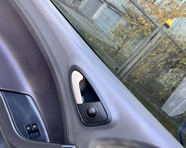 Білий Сеат Ibiza, об'ємом двигуна 1.39 л та пробігом 99 тис. км за 3900 $, фото 29 на Automoto.ua