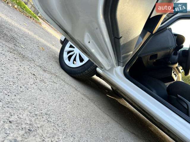Білий Сеат Ibiza, об'ємом двигуна 1.39 л та пробігом 99 тис. км за 3900 $, фото 20 на Automoto.ua