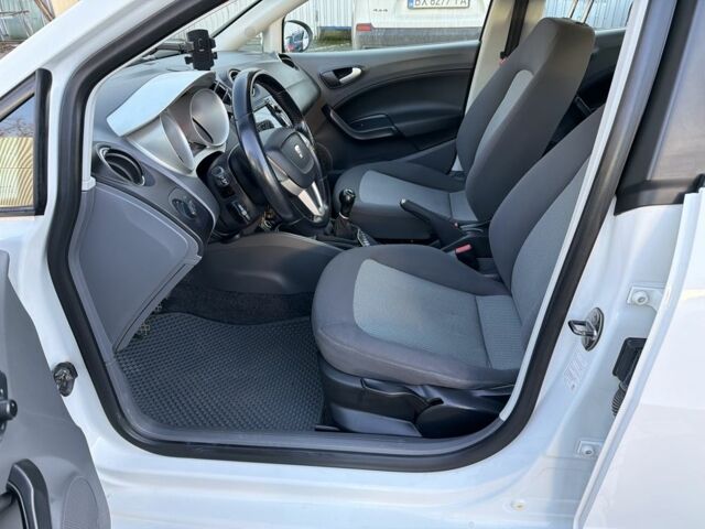 Белый Сеат Ибица, объемом двигателя 1.2 л и пробегом 220 тыс. км за 4999 $, фото 11 на Automoto.ua