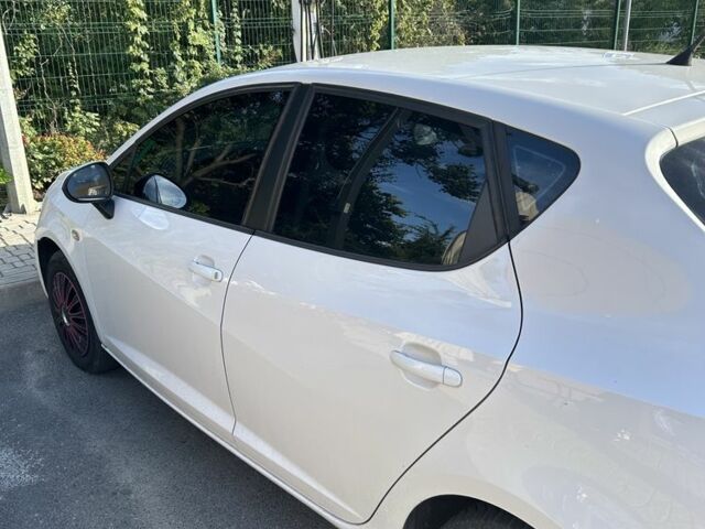 Білий Сеат Ibiza, об'ємом двигуна 1.6 л та пробігом 210 тис. км за 5700 $, фото 3 на Automoto.ua