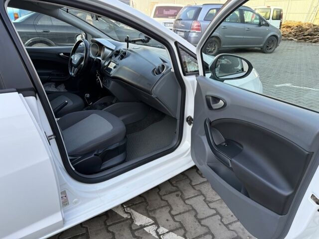 Белый Сеат Ибица, объемом двигателя 1.2 л и пробегом 220 тыс. км за 4999 $, фото 12 на Automoto.ua