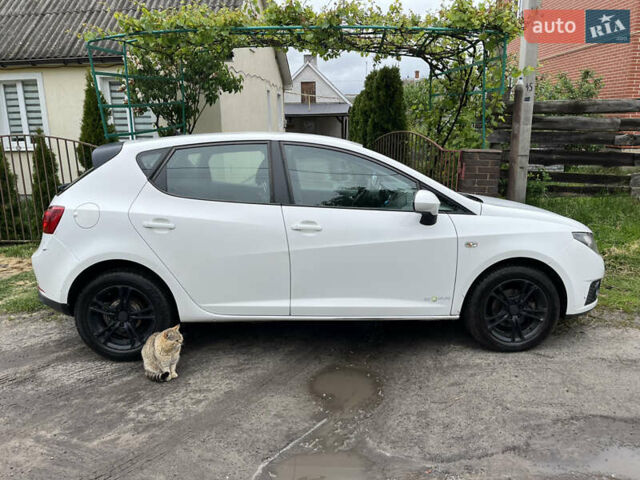 Белый Сеат Ибица, объемом двигателя 1.2 л и пробегом 199 тыс. км за 4700 $, фото 9 на Automoto.ua