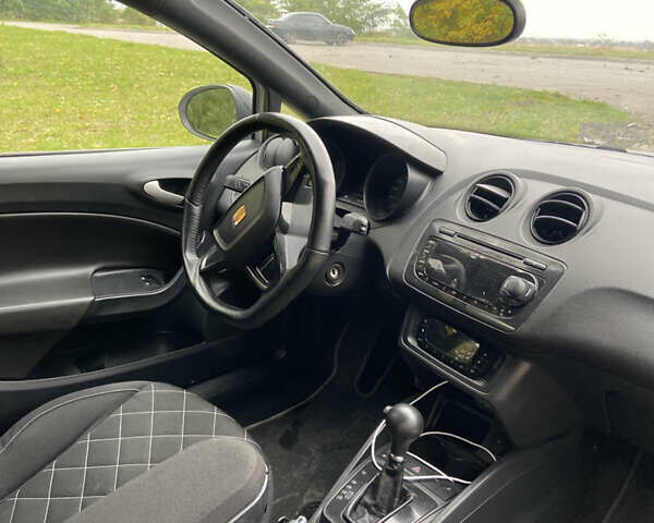 Білий Сеат Ibiza, об'ємом двигуна 1.4 л та пробігом 173 тис. км за 7500 $, фото 17 на Automoto.ua